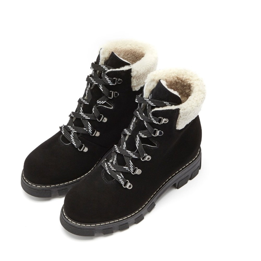 La Canadienne Adams Boot - Women's. Shearling-lined, black suede. Size 10.